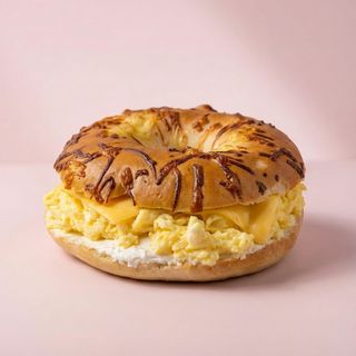 Bagel Egg & Cream Cheese & Cheddar