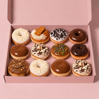 Choco Box – 12 Donuts Fourrés au Chocolat
