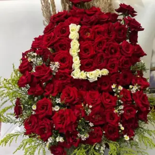 باقة ورد كبيييرة