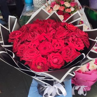 باقة ورد عزيزة