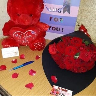 bouquet and bear teddy