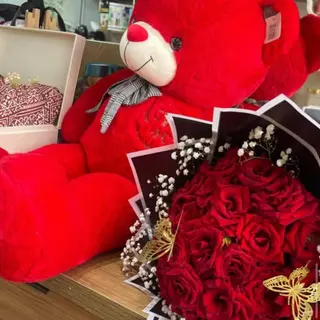bear and gift