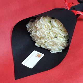 باقة ورد بيضاء