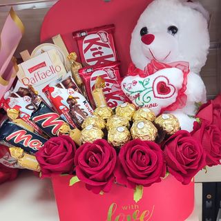 Love chocolate box
