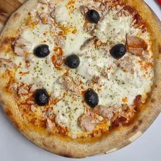 Pizza Al tonno