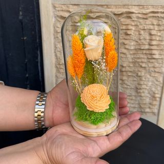cloche orange avec rose éternelle