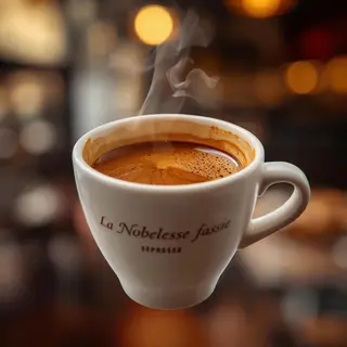 Nespresso Capsule + Eau Minérale