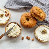 Bagel, Fromage Blanc, Confiture Maison