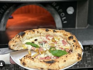 PIZZA JOMBON