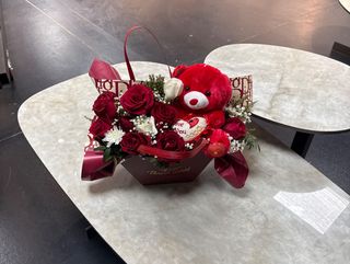 Panier peluche rouge