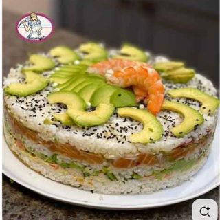 SUSHI CAKE (6 À 8 PERSONNES)