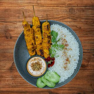 Brochettes de poulet satay
