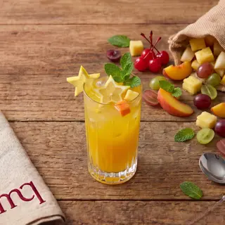 Cocktail yellow star