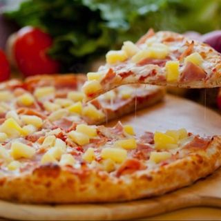 Pizza hawaiene