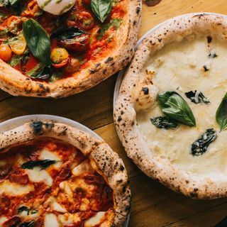 3 PIZZAS INDIVIDUELLES + 3 SODAS 25cl