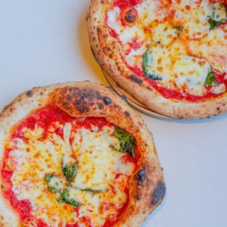 2 PIZZAS MARGHERITA INDIVIDUELLES + 2 SODAS 25CL