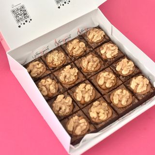 Brownies au Caramel beurre salé & Noix