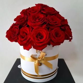 علبة ورد مميزة