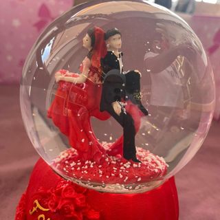 كرة العرسان الحمراء المميزه 