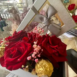 Boite de fleurs et Chocolat