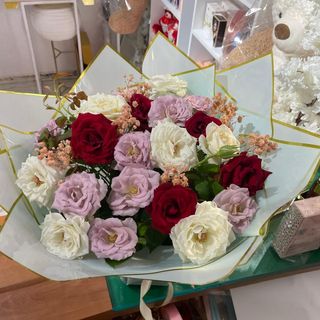 باقة السعادة بالوان رائعه