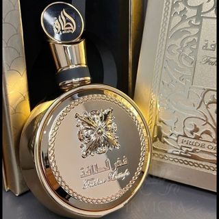 عطر فخر لطافة المميز للنساء