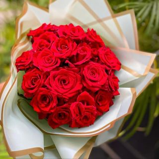 Bouquet  De 20 Roses Rouges & Emballage blanc