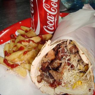 Shawarma + frite + canette 