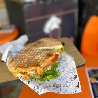 Sandwich maison + frites 