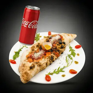 Pizza Calzone 31cm + Coca-Cola 25 cl (Gratuite)