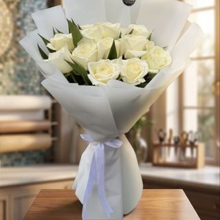 Bouquet De Fleurs Blanches Emballé En Blanc