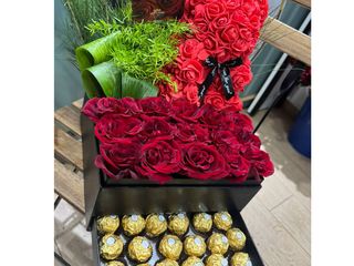 Luxury Valentine Love Box – Red Rose Teddy, Fresh Roses & Ferrero Rocher Drawer