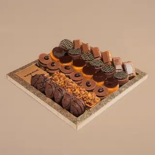 Petit plateau de fours variés