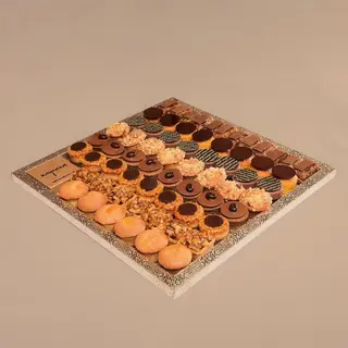 Grand plateau de fours variés