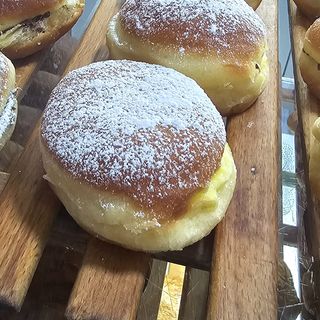 Beignet Creme Patissiere