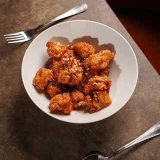 Fried chicken (DAkGANGJEONG)