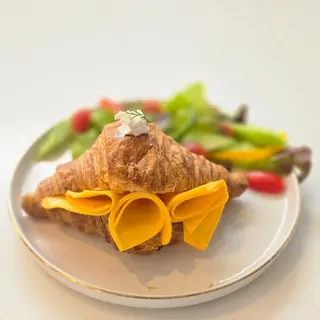 Petit Croissant Fromage
