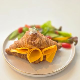 Petit Croissant Fromage