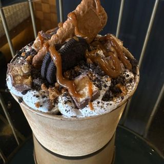 Cake Choco-Caramel Snickers