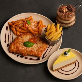 Poulet Parmigiana + Dessert au choix