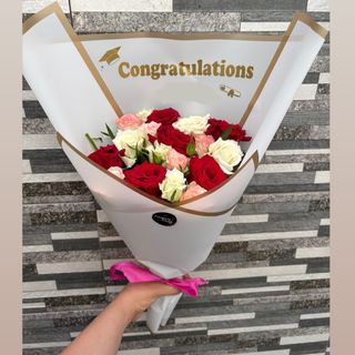 Bouquet Glamour « congratulations » 18 fleurs