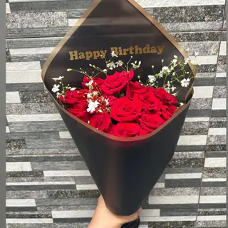 bouquet 12 fleurs  personnalisé « happy birthday »
