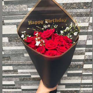 bouquet 12 fleurs  personnalisé « happy birthday »