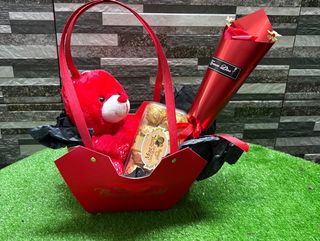 Valentine’s Basket red