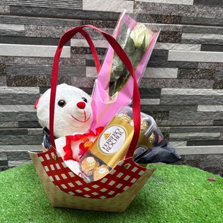 Valentine’s basket flower, teddy, fererro