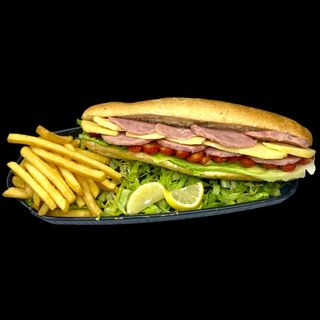 Un Sandwich au choix + Frites + Un Coca 25cl! 