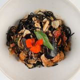 Spaghetti noir aux fruits de mer