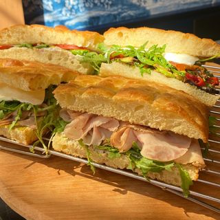 Menu Foccacia Tuna Napoli