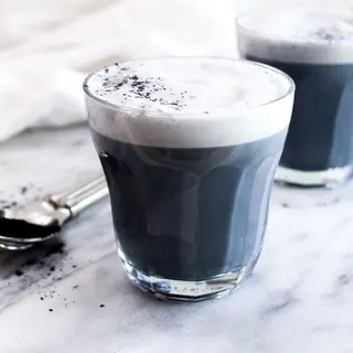 Charcoal latte 