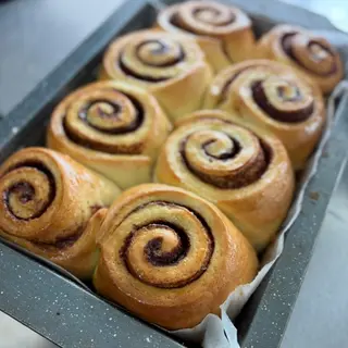 Cinnamon roll